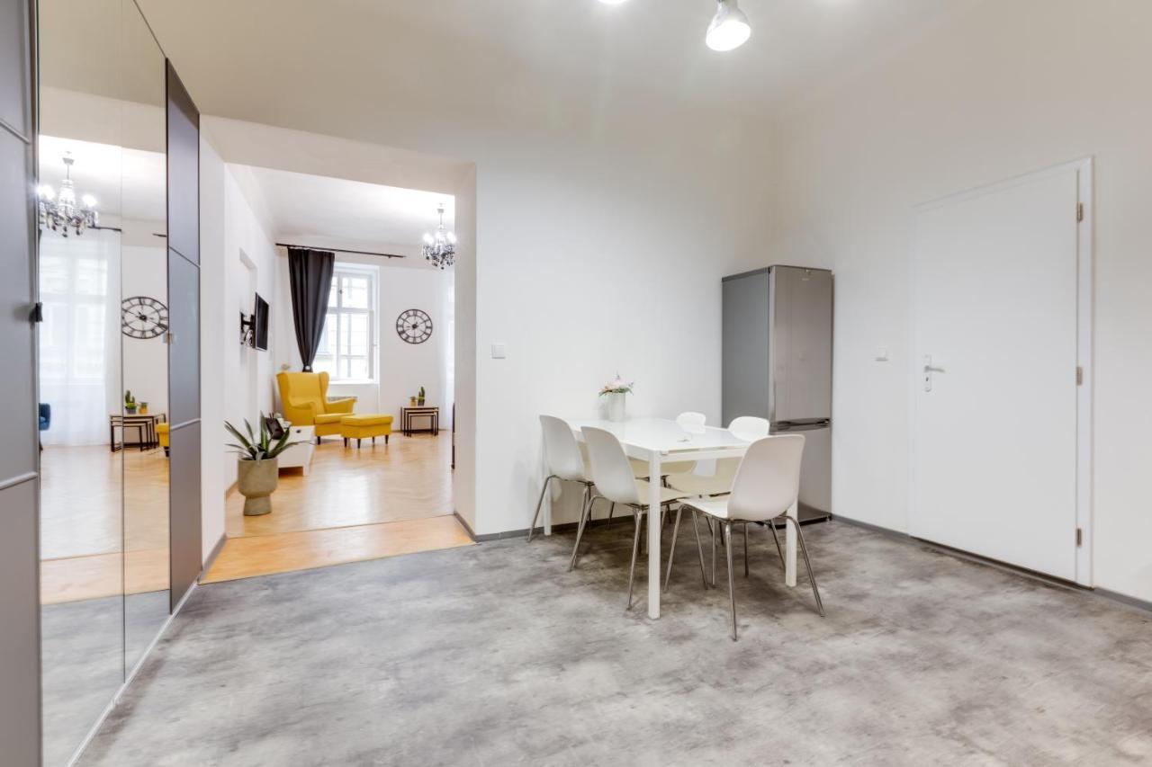 Lovely Apartments Heart Of 프라하 외부 사진